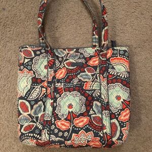 Vera Bradley Vera Tote